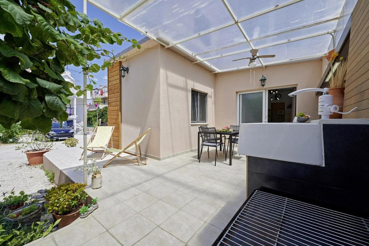 Smuketa In Trogir Haus Fuer 4 Personen Villa Dış mekan fotoğraf