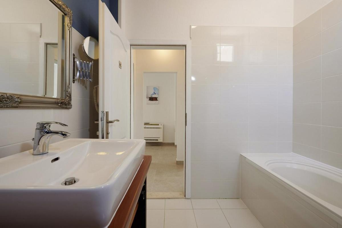Smuketa In Trogir Haus Fuer 4 Personen Villa Dış mekan fotoğraf