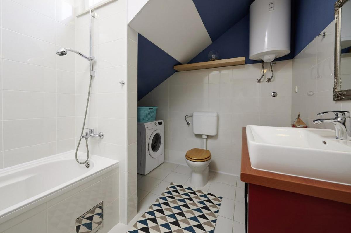 Smuketa In Trogir Haus Fuer 4 Personen Villa Dış mekan fotoğraf